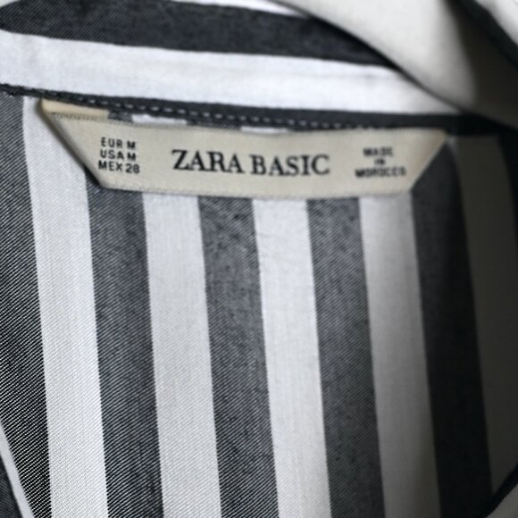 Zara Button Down Stripped Dress in Medium - Picture 2 of 4